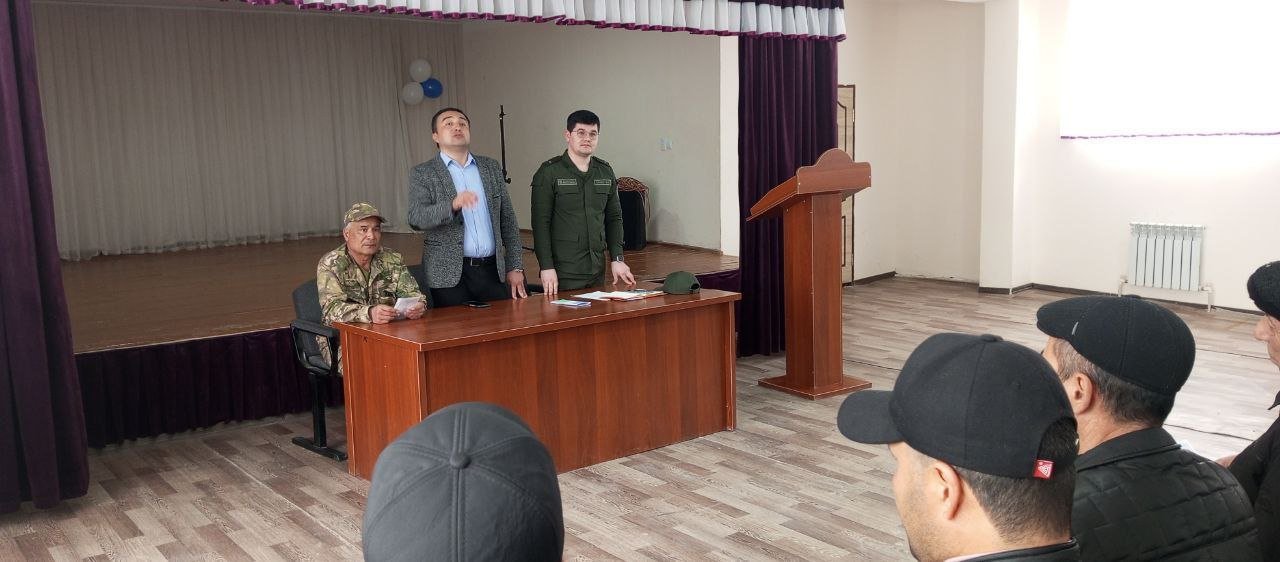 Шовот тумани 27-сон АФЧУСМ мактабида Оталар йигилиши утказилди. Йигилишда туман прокурори ердамчиси Огабек Собиров .иштирок этди